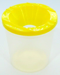 Kelímek na vodu výtvarný 7,5x7,1 cm žlutý