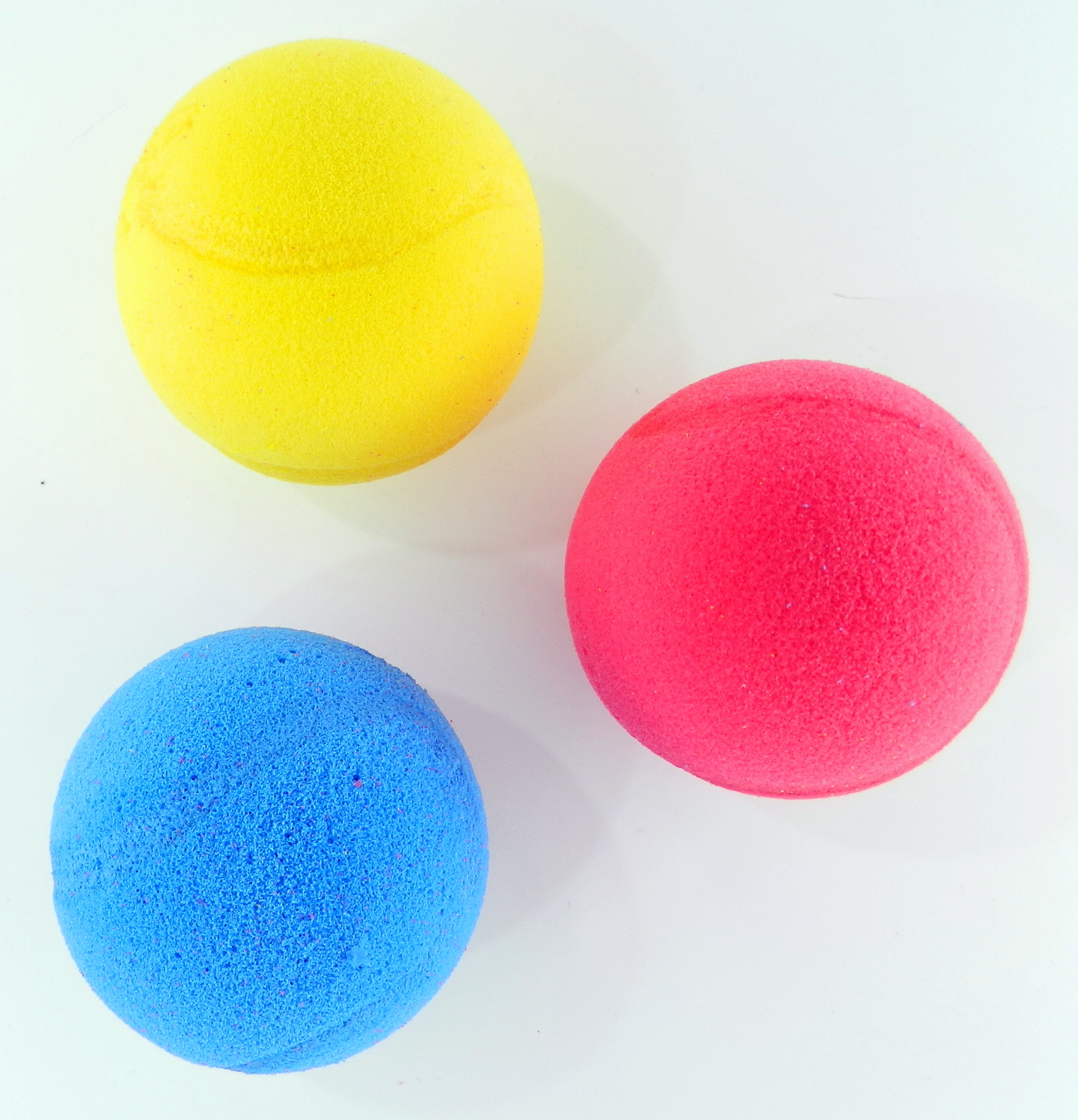 Soft míč na soft tenis pěnový průměr 7cm
