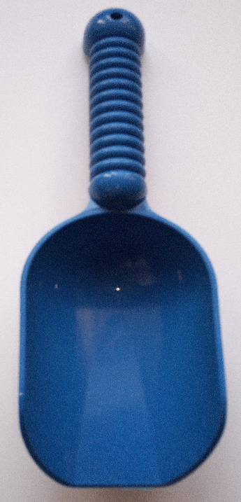  Kupecká lopatka plast 24cm 12m+ 